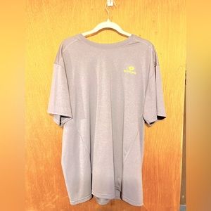 XL Men’s Mossy Oak gray drifit shirt